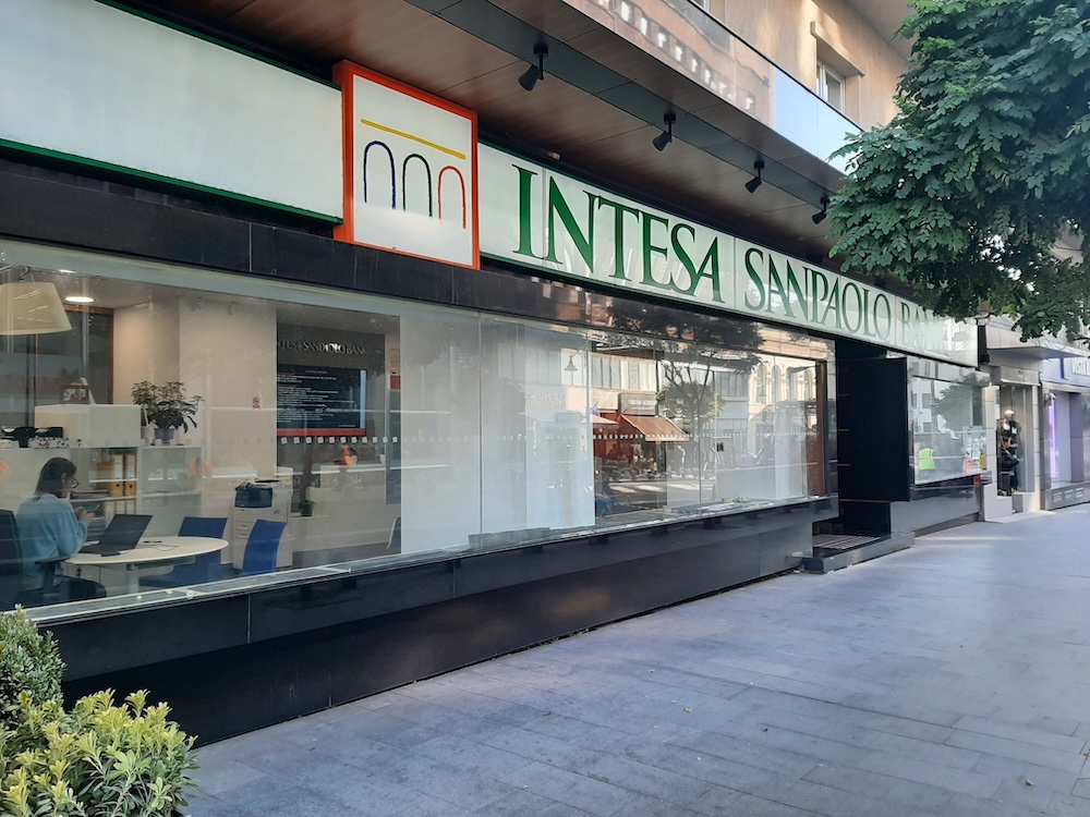 credit intesa sanpaolo bank