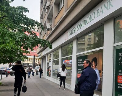 intesa sanpaolo pachet cont